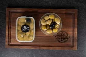 Sajttal töltött zöld olajbogyó fűszeres olajban (250g)