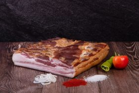   Tóalmási Füstölt MANGALICA Kolozsvári Szalonna 1,5 Kg Egészben